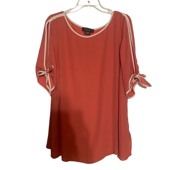 Sheer Pink and White Top - Picture 1 of 9